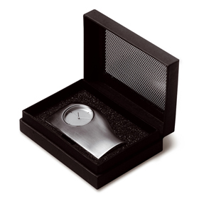 Elegante reloj de sobremesa de metal ...