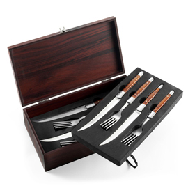 8 cubiertos en caja de regalo
